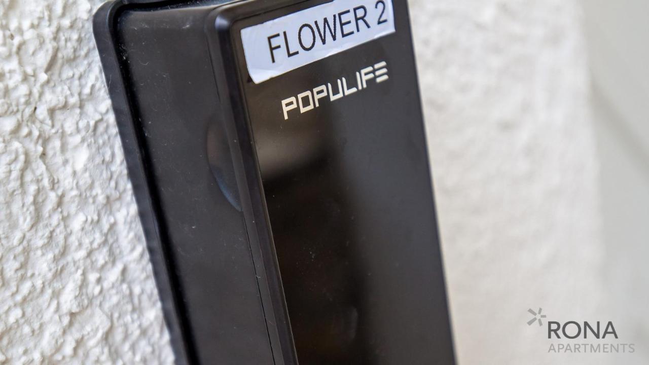 Rona Apartment Flower 1 And Flower 2 Novalja Bagian luar foto