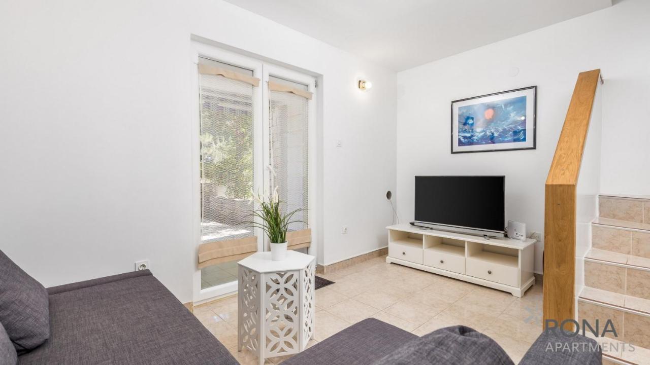 Rona Apartment Flower 1 And Flower 2 Novalja Bagian luar foto